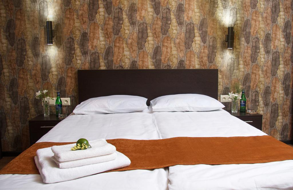 Wow Guest House In Apartment 141 Yerevan Exterior photo
